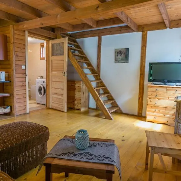 DOMKI POD JARZĘBINĄ, hotel v destinaci Puck
