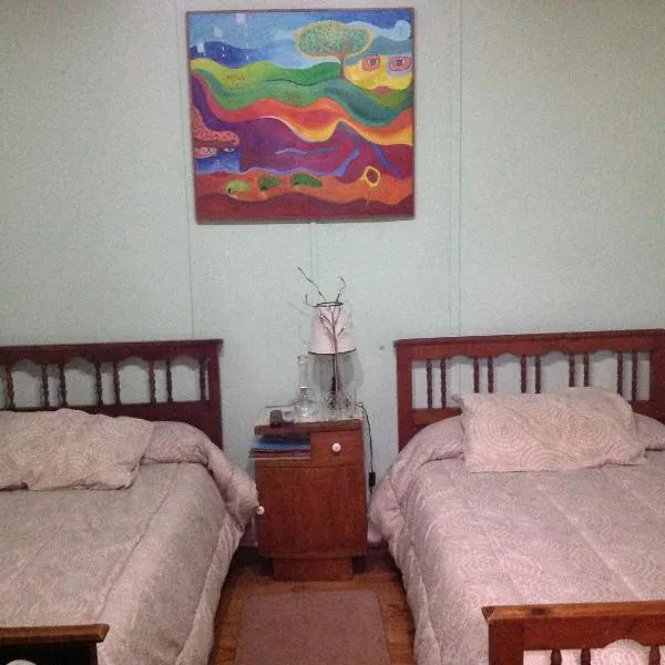 Hostal Renoir, hotell i San Fernando