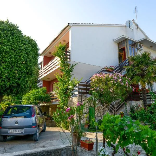 Apartments Ivo, Hotel in Petrčane