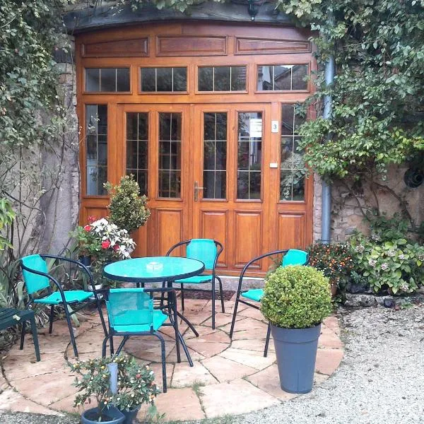 Le Chanois, hotel v destinaci Fontaine