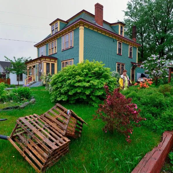 The Spaniards Room Heritage Home, hotel in Greens Harbour