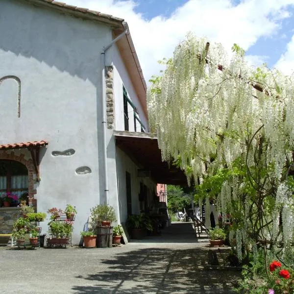 Agriturismo Cà Rossano, hotel v destinaci Licciana Nardi