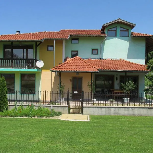 Pri Orehite Guesthouse, hotel sa Oreshak