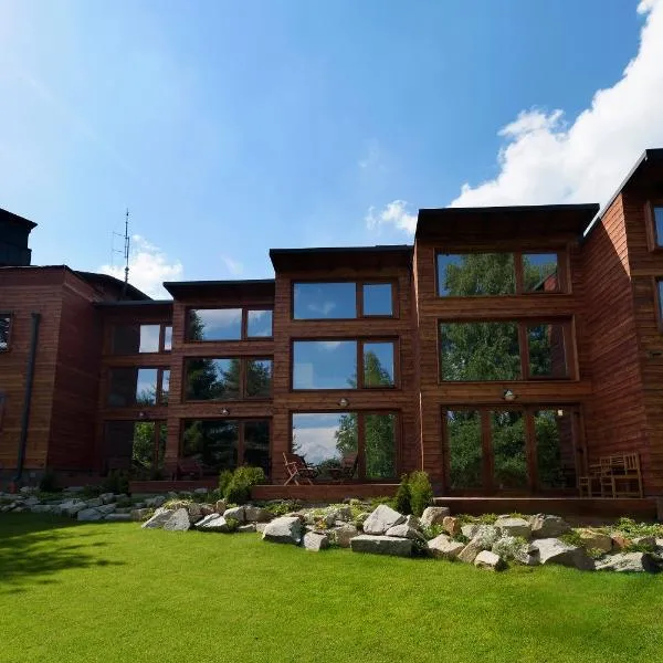 PinusVillas Conference Lodge, hotel in Zheleznitsa