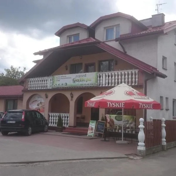 Zajazd Galicja, hôtel à Chyrowa