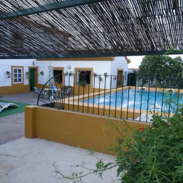 Casa Rural Dehesa de Solana, viešbutis mieste Carbajo