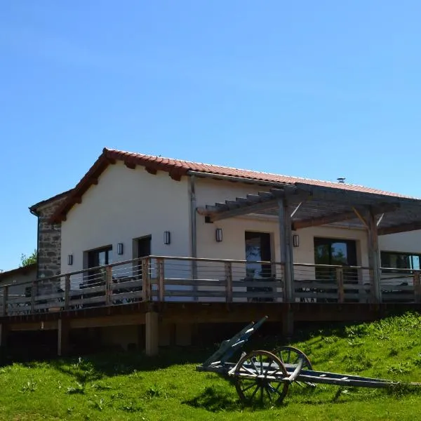 Auberge BRIASSOU, hotel in Lapte