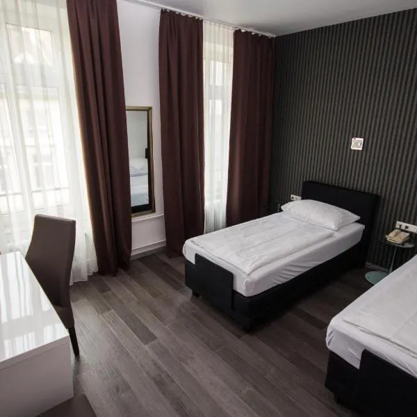 Hotel Luisenhof, hotel en Wiesbaden