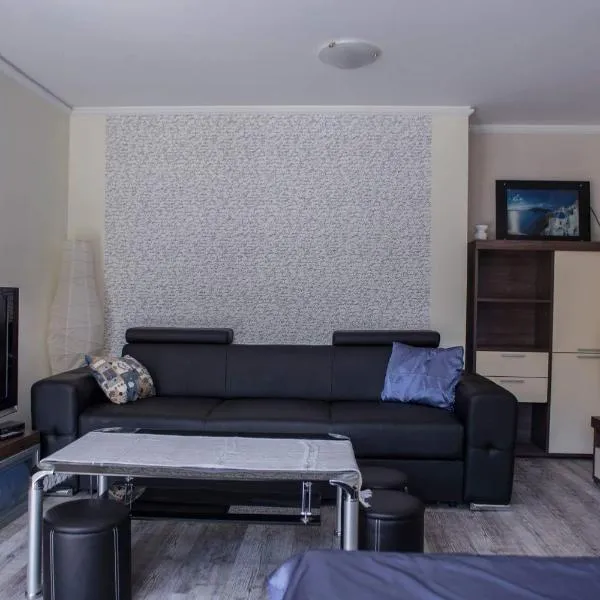 Meszaros apartman, hotel in Siófok