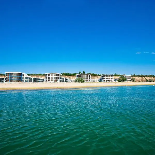 Apartment near the sea, hotel in Gribovka