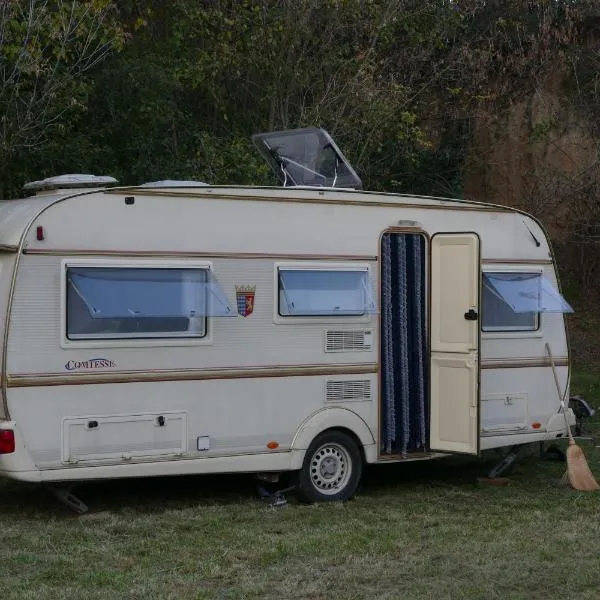 Komfortcaravan, hotel di Nagykónyi