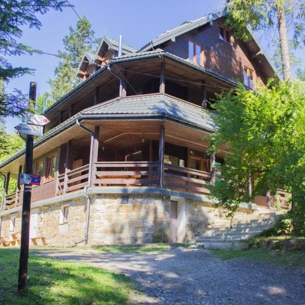 Leśna Willa PTTK w Komańczy, hotel v destinaci Komancza