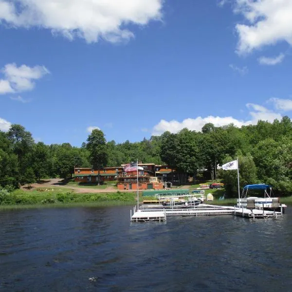 AJ's Lodge and Oven, hotel di Bergland