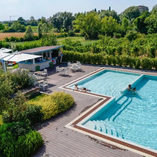 The Ziba Hotel & Spa – hotel w mieście Peschiera del Garda