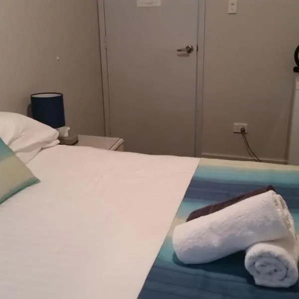 Centrebreak Beach Stay, hotel in Green Head
