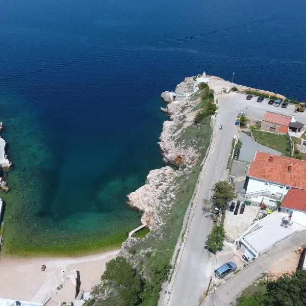 Apartments Danica, hotel in Vrbnik
