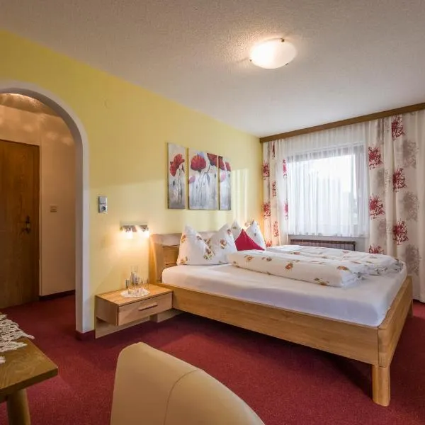 Gästehaus Gisela, hotel v destinaci Bruck am Ziller