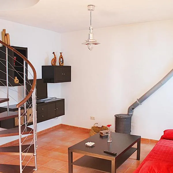 Casa Rural Fuente Caraila, hotel in Júzcar