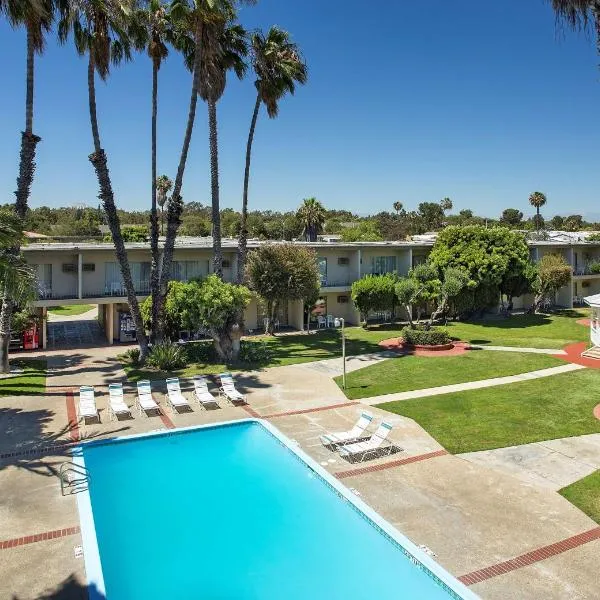 Golden Sails Hotel, hotel in Long Beach