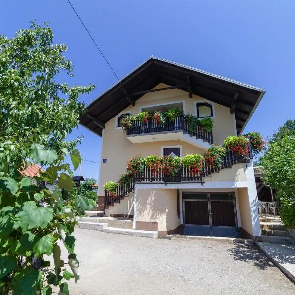 Apartment Luketić, hotel em Slunj