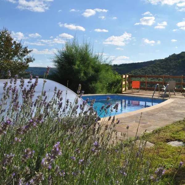 Chez Lucien, hotel v destinaci Trébas