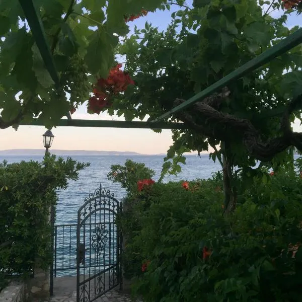 Holiday Home Margarita, hotel en Seget Vranjica