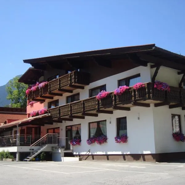 Hotel Auderer, готель у місті Obtarrenz