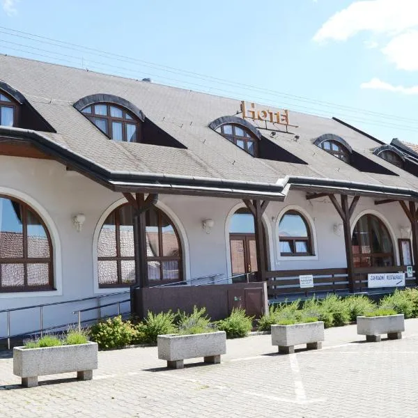 Hotel U Racka, hotel v Ostrožské Nové Vsi