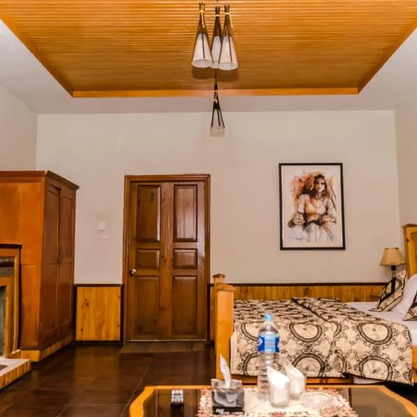Pine Top Hotel Murree, hotel v destinaci Murree