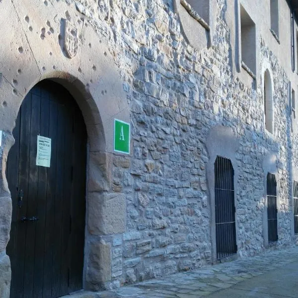 Albergue de Benabarre-CALUMET, hotel v destinaci Benabarre