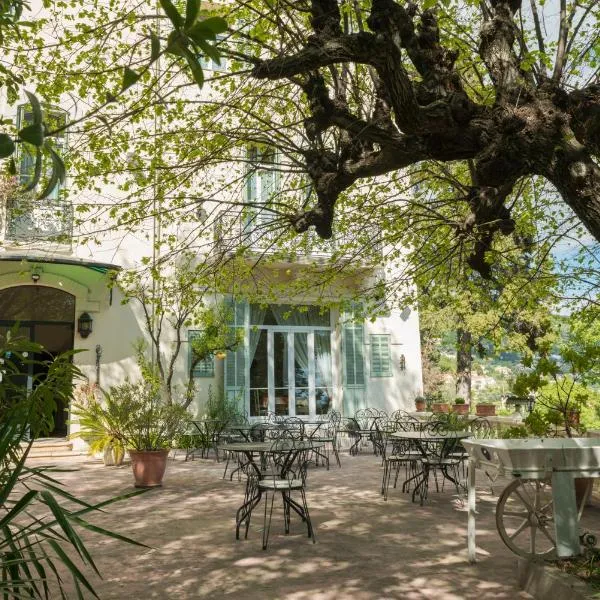 Logis Hôtel La Bellaudière, hotel v destinácii Grasse