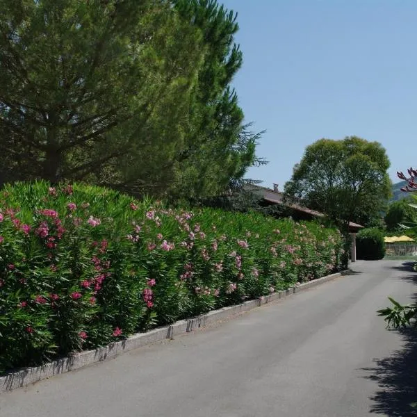 Hotel du Bosquet, hotel in Châteauneuf