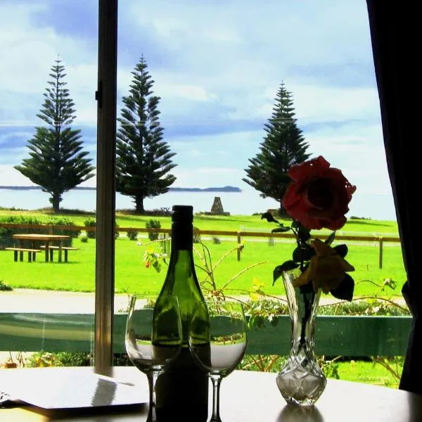 King Island Accommodation Cottages, hotel en Currie