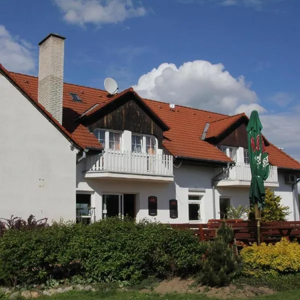 Penzion Šalamoun, hotel em Jevišovice