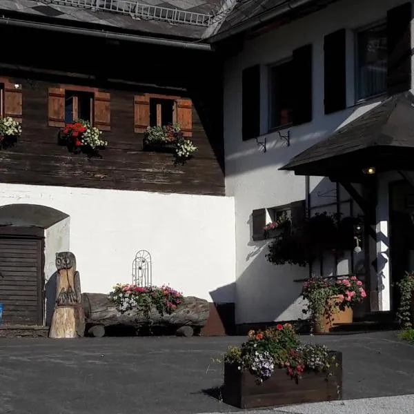 Alpengasthof Hoiswirt โรงแรมในModriach