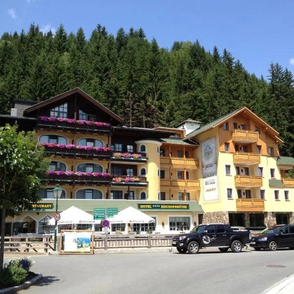 Hotel Bischofsmütze, hotel u gradu Hierzegg