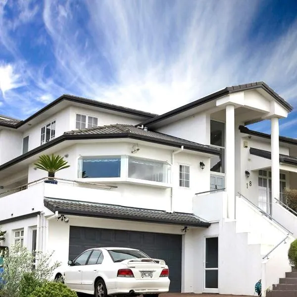 Lush & Co Auckland Bed & Breakfast, hotel a Waimauku