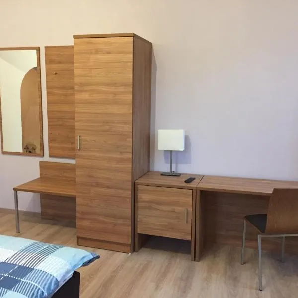Jujhar's Gästehaus, hotel v destinaci Wasserburg am Inn