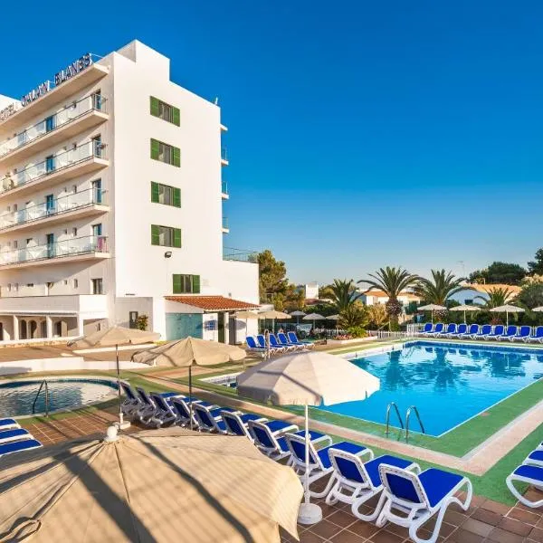 Globales Cala'n Blanes, hotel en Cala en Blanes