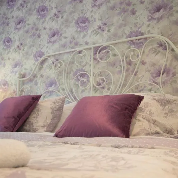 Bolmsö B&B โรงแรมในBolmsö