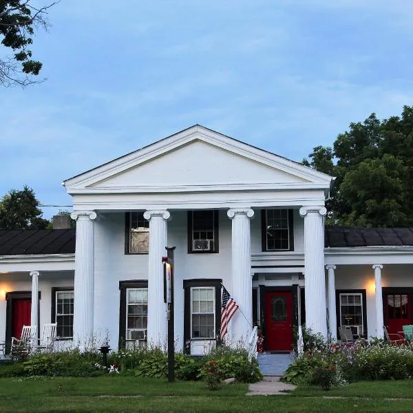 Glass Magnolia Bed & Breakfast, hotel in East Varick