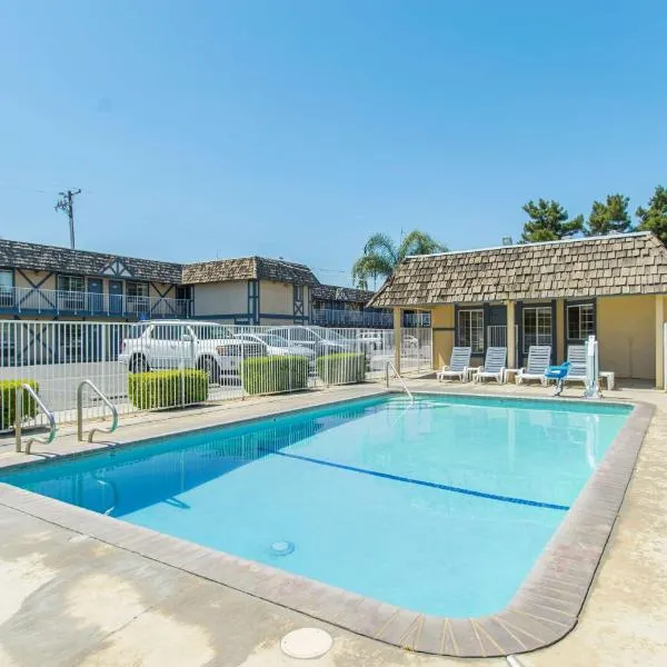 Motel 6-Kingsburg, CA, hotel in Kingsburg