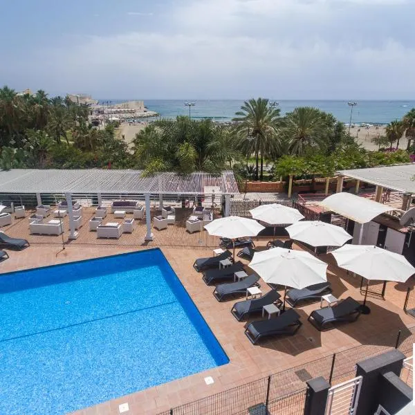 Apartamentos Seven Village, hotel v destinaci Benalmádena