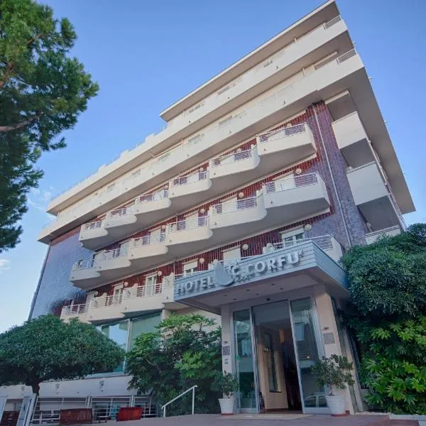 Hotel Corfù, hotel Pinetóban