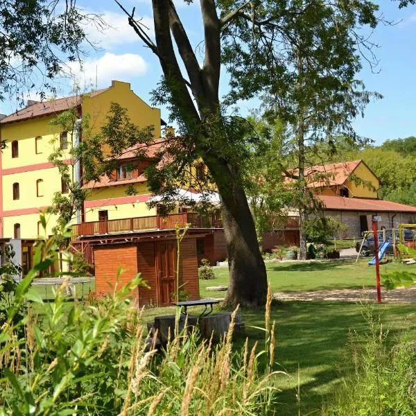 Penzion Mlýn Sedlec, hotel v destinaci Sedlec