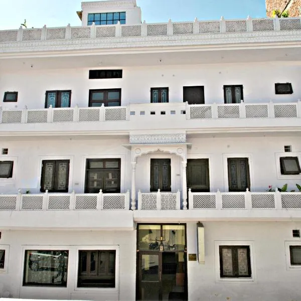 Satkar Hotel, hotel di Amer