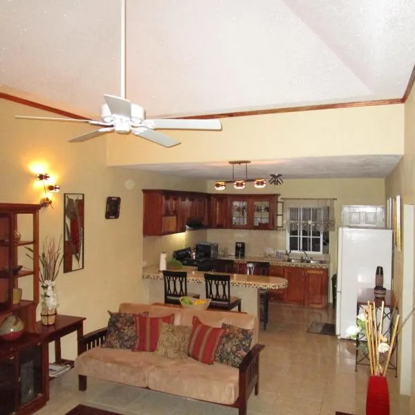 The Residence Portmore Apartments, hotel en Spanish Town