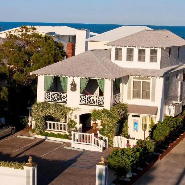 DeSoto Beach Bed and Breakfast, hótel í Tybee Island