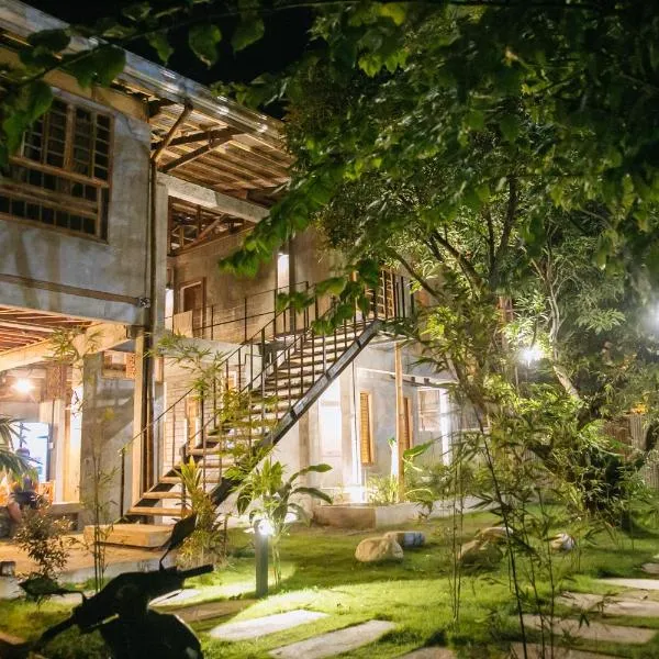 The Flying Fish Hostel, hotel di Dumaguete