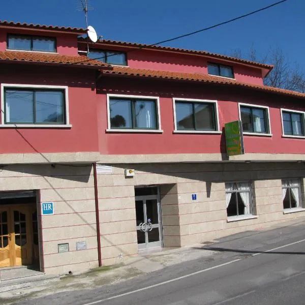 Hotel Restaurante Los Tulipanes, hotel in San Salvador de Poio